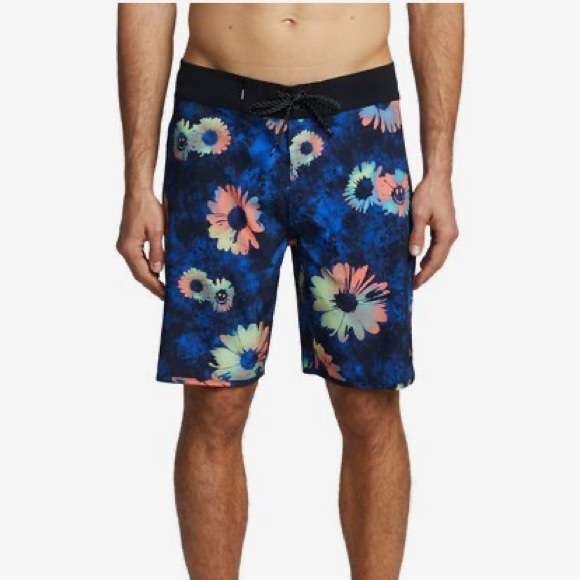 Quiksilver 19" - Board Shorts sz:32 - Picture 1 of 4